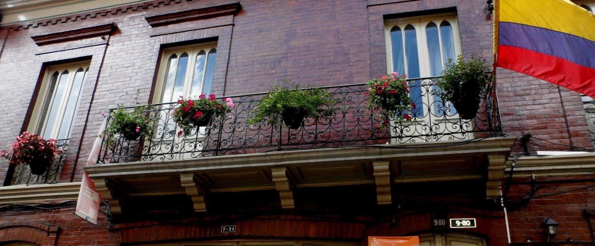 Zohar Hostel Bogota Exterior photo